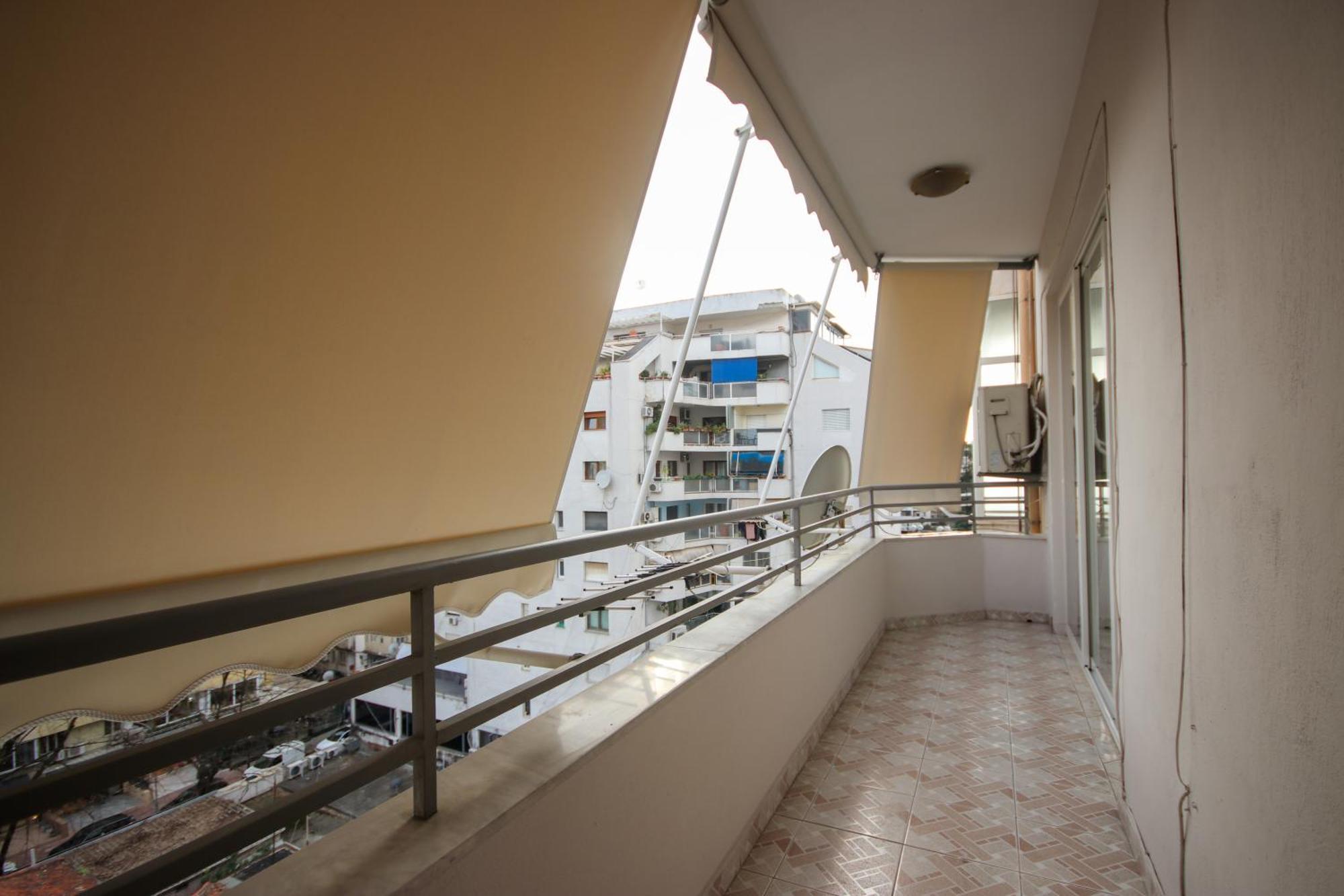 Johan'S Apartment Tirana Exterior photo